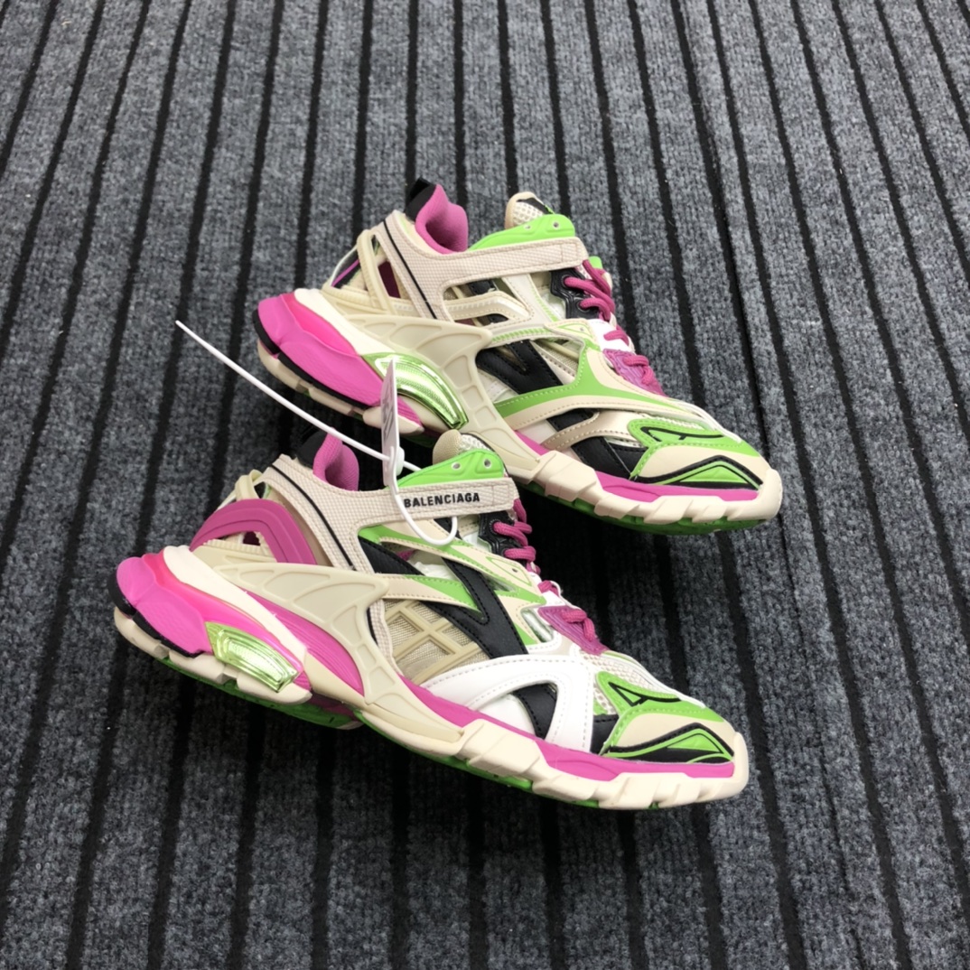 Balenciaga Track.2 Sneaker - FashionPlug
