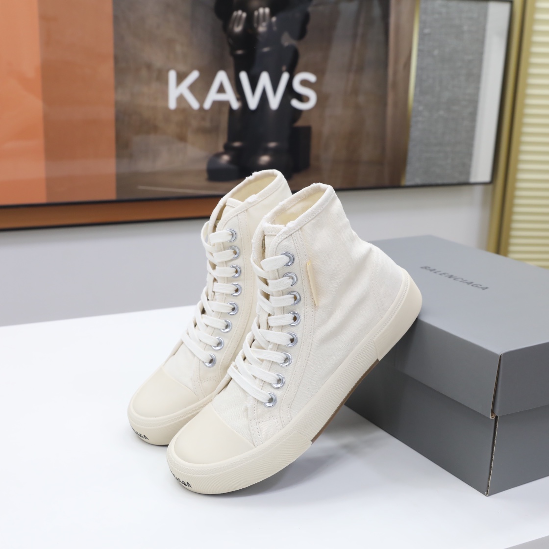 Balenciaga Men's  Paris High Top Sneaker In White - FashionPlug
