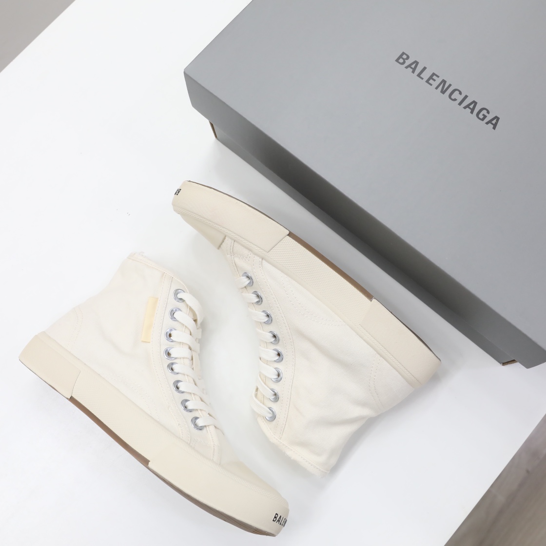 Balenciaga Men's  Paris High Top Sneaker In White - FashionPlug