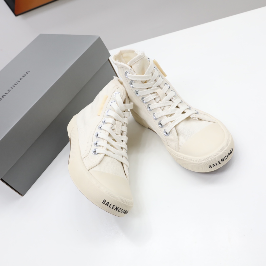 Balenciaga Men's  Paris High Top Sneaker In White - FashionPlug