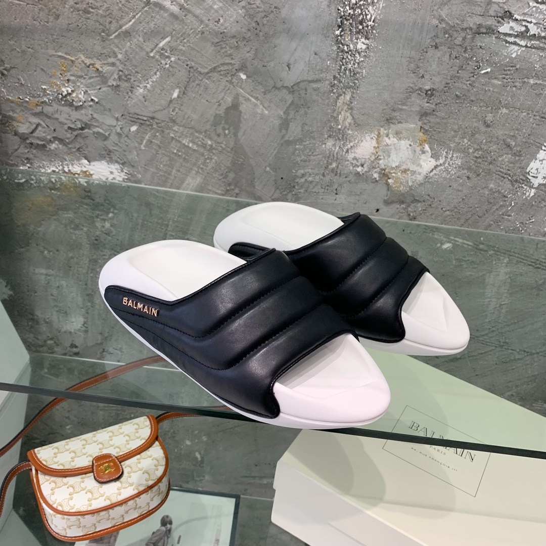 Balmain B-It-Puffy Slides - FashionPlug