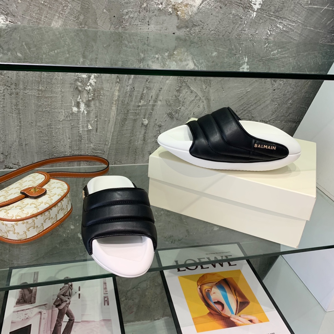 Balmain B-It-Puffy Slides - FashionPlug