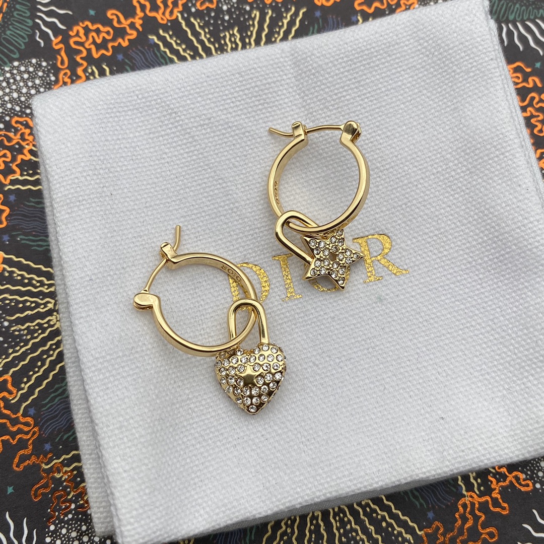Dior Hearts And Stars Asymmetric Earrings - FashionPlug