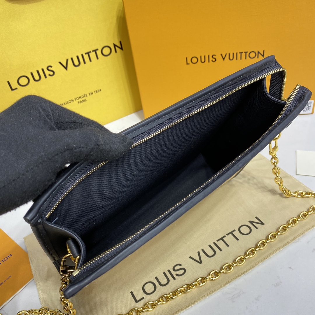 Louis Vuitton Toiletry Pouch On Chain  M81366 (26-20-5cm) - FashionPlug