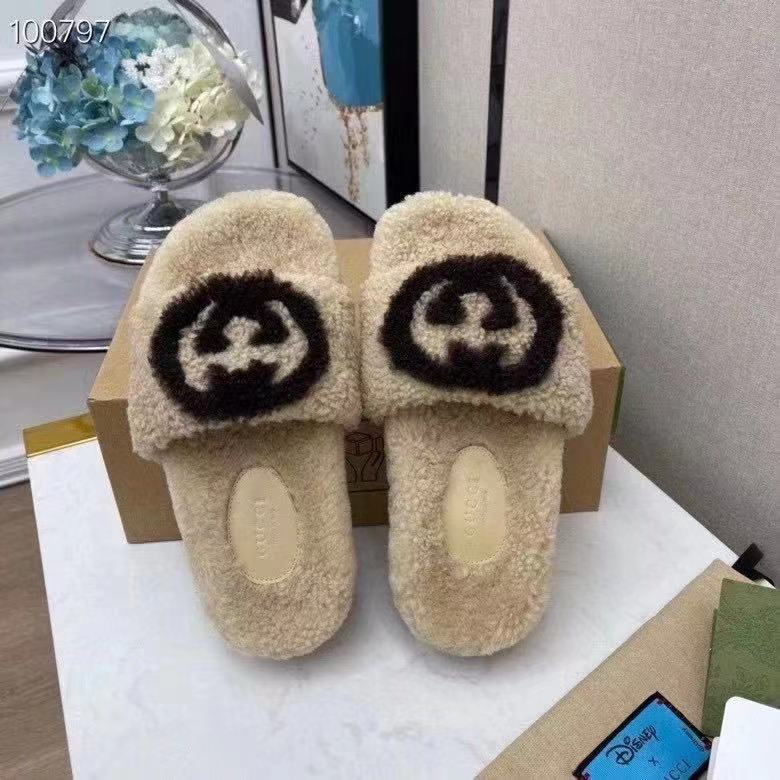 Gucci Women's Slide Sandal With Wool - FashionPlug