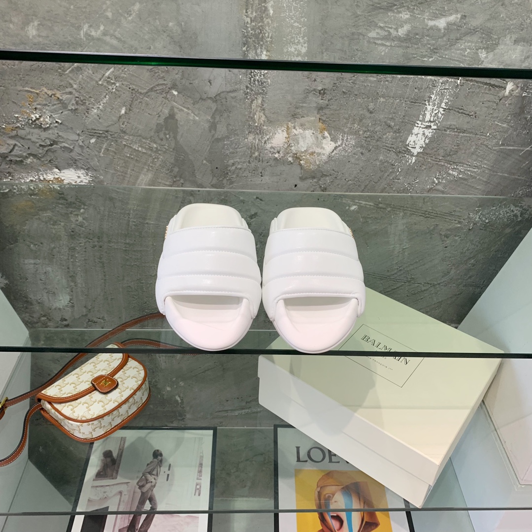 Balmain B-It-Puffy Slides - FashionPlug