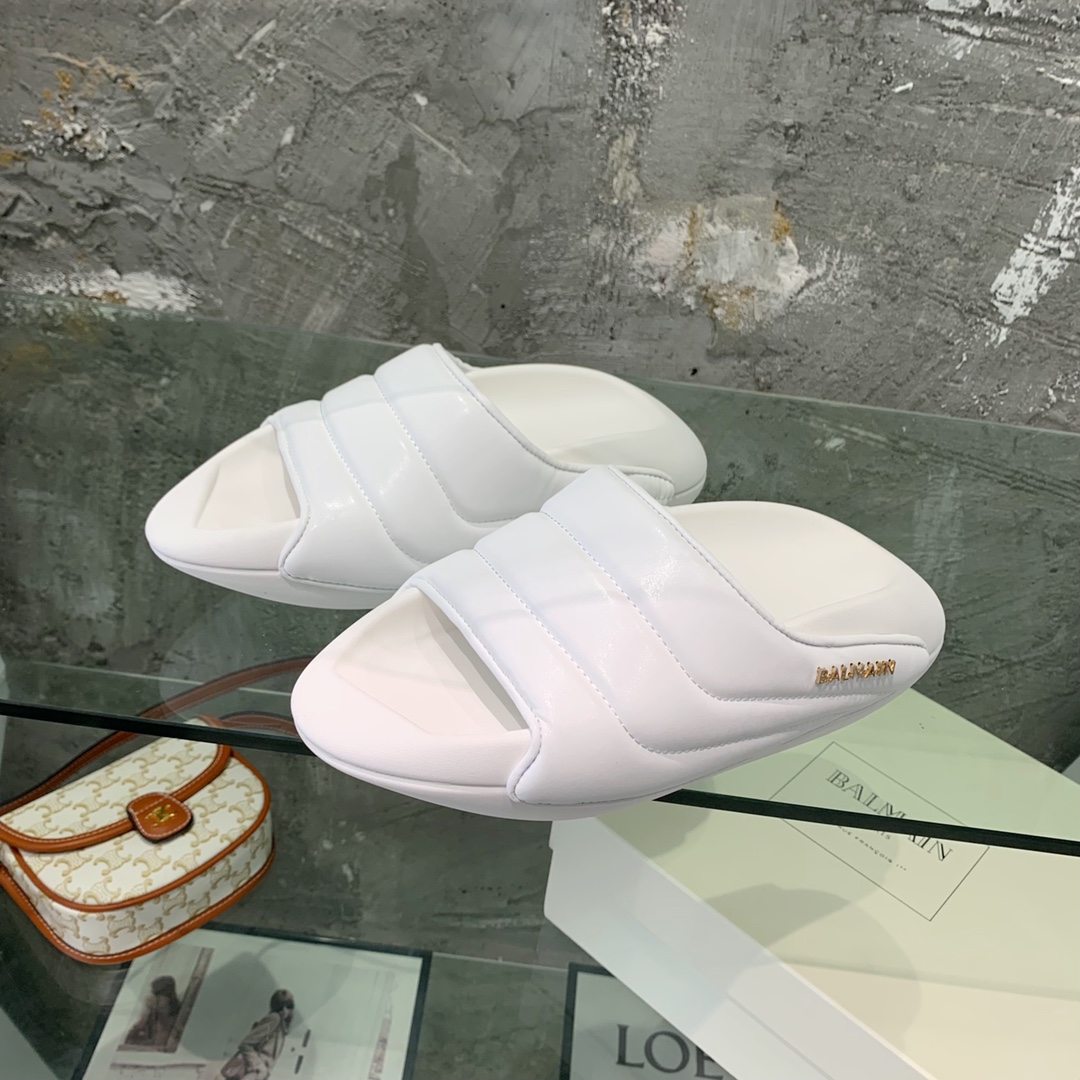 Balmain B-It-Puffy Slides - FashionPlug