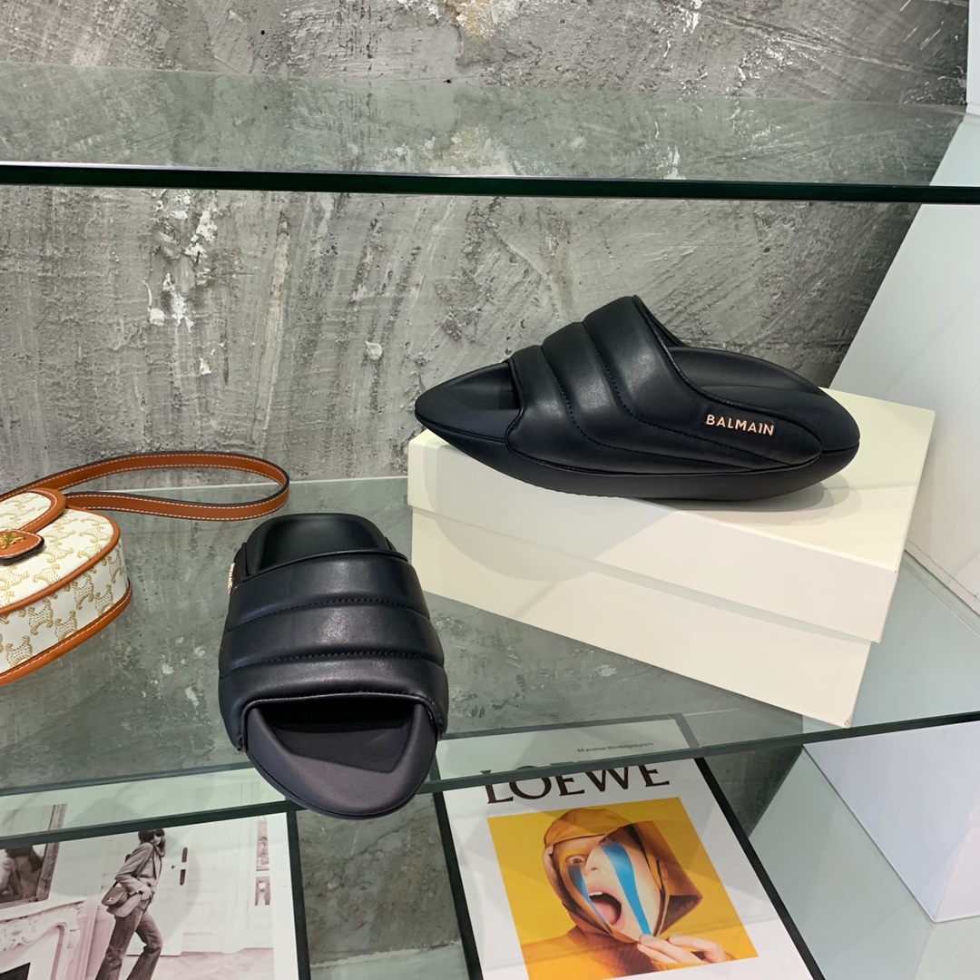 Balmain B-It-Puffy Slides - FashionPlug