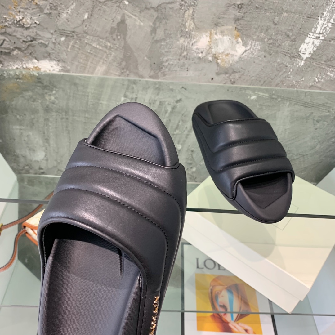 Balmain B-It-Puffy Slides - FashionPlug