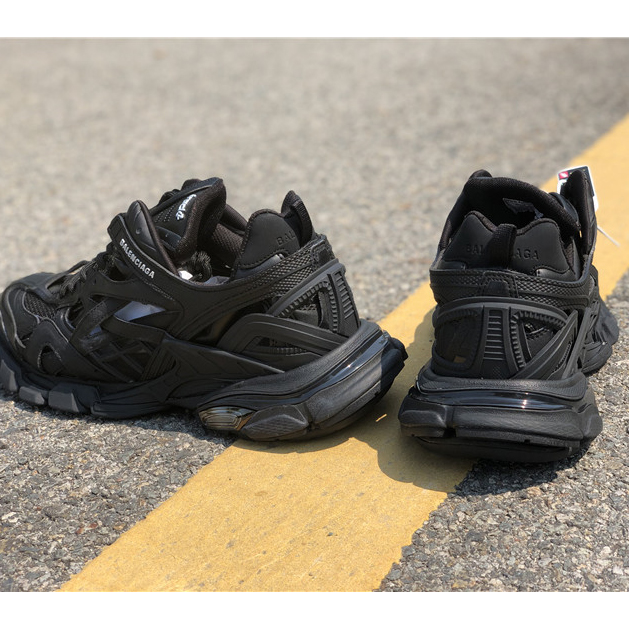 Balenciaga Track 4.0 Sneaker - FashionPlug