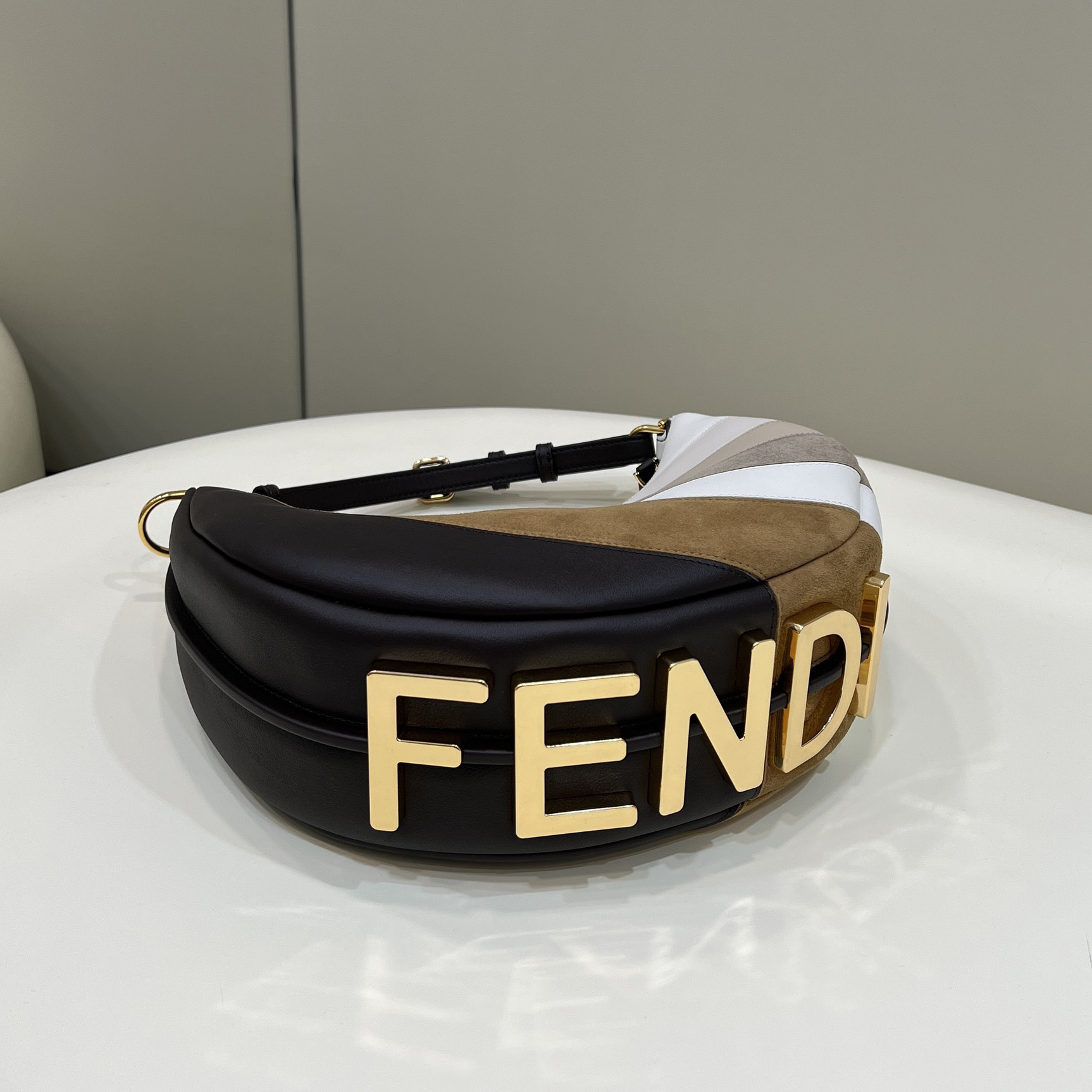 Fendi Graphy  Leather Bag(29*24.5*10cm) - FashionPlug
