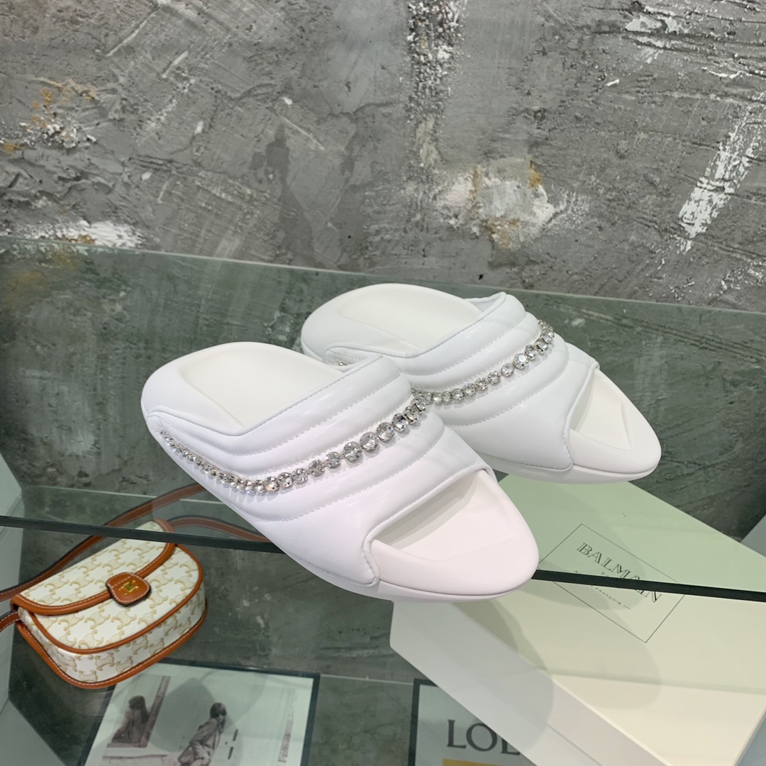 Balmain B-It-Puffy Slides - FashionPlug