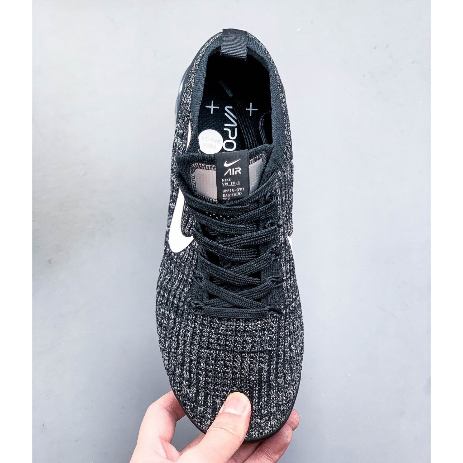 Nike Air Vapormax Flyknit Sneakers - FashionPlug