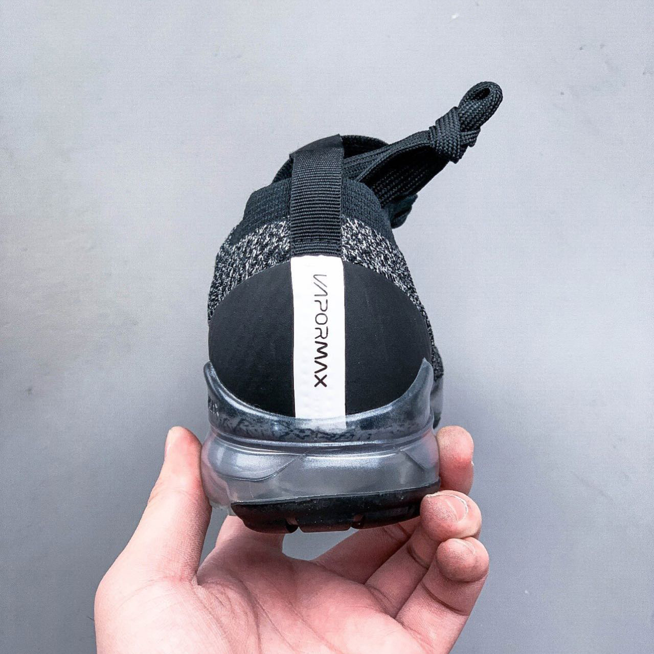 Nike Air Vapormax Flyknit Sneakers - FashionPlug