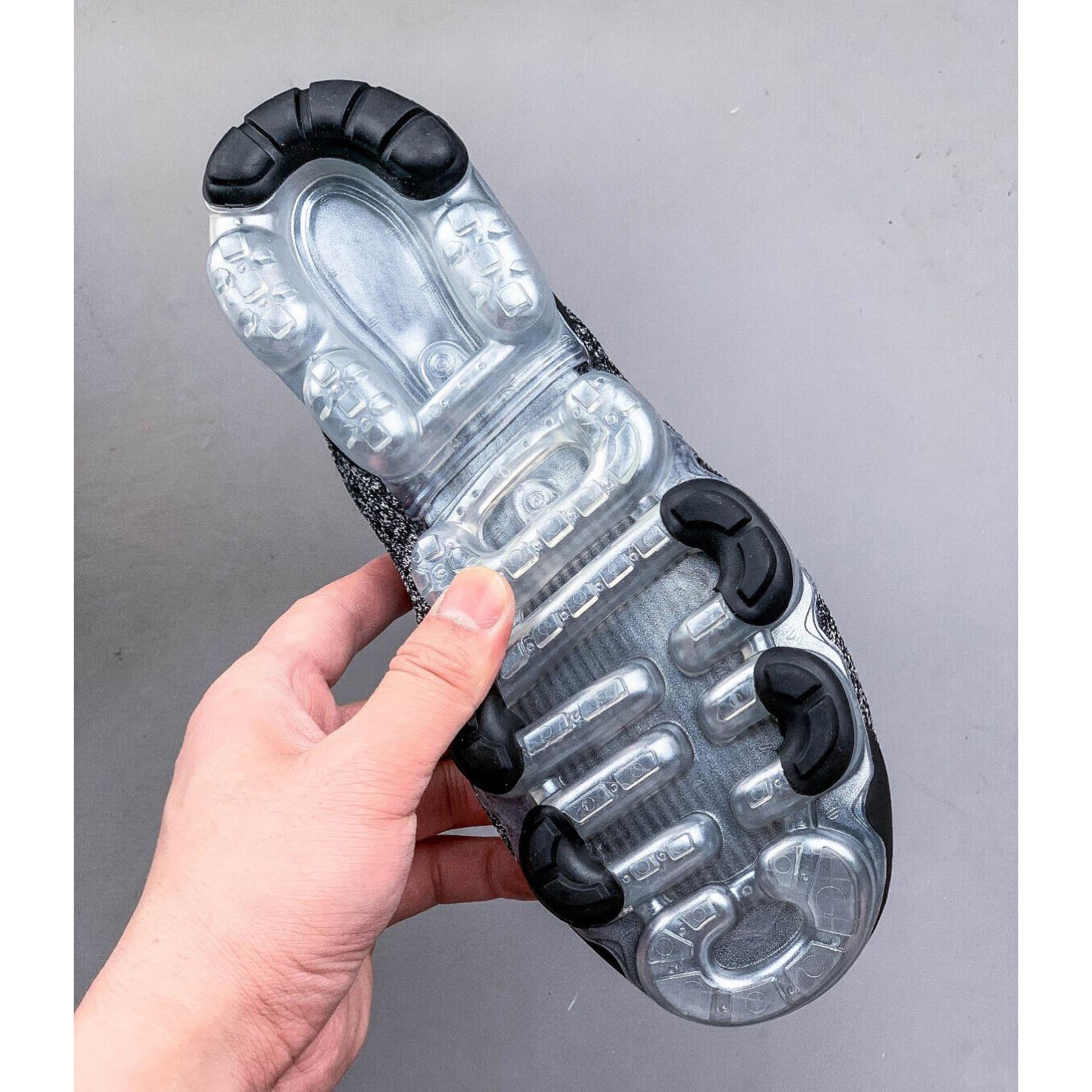 Nike Air Vapormax Flyknit Sneakers - FashionPlug