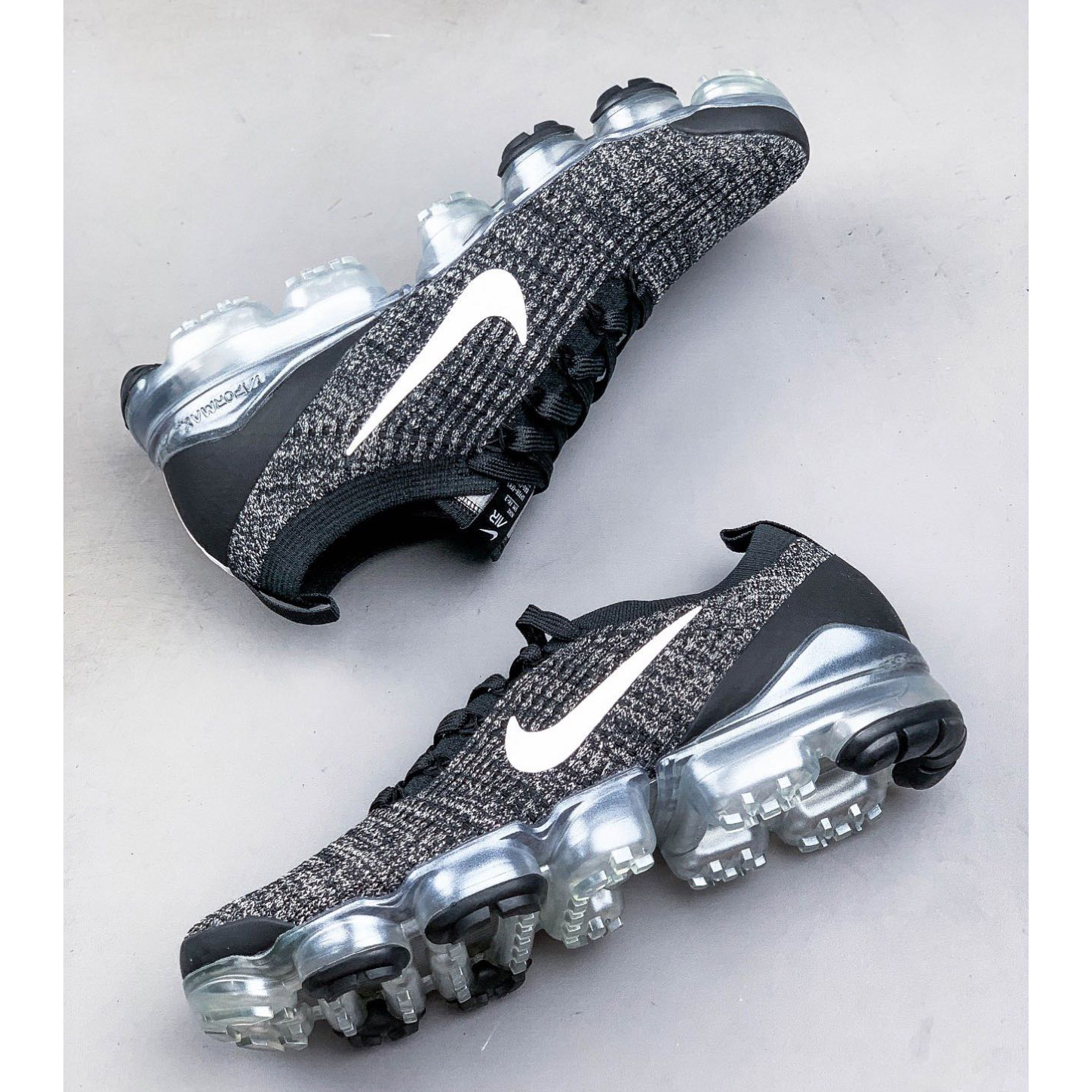Nike Air Vapormax Flyknit Sneakers - FashionPlug