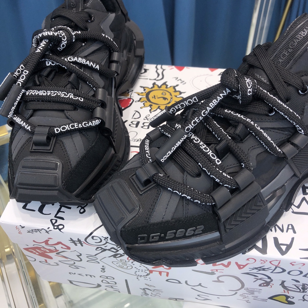 Dolce & Gabbana Mixed-Material Space Sneakers - FashionPlug