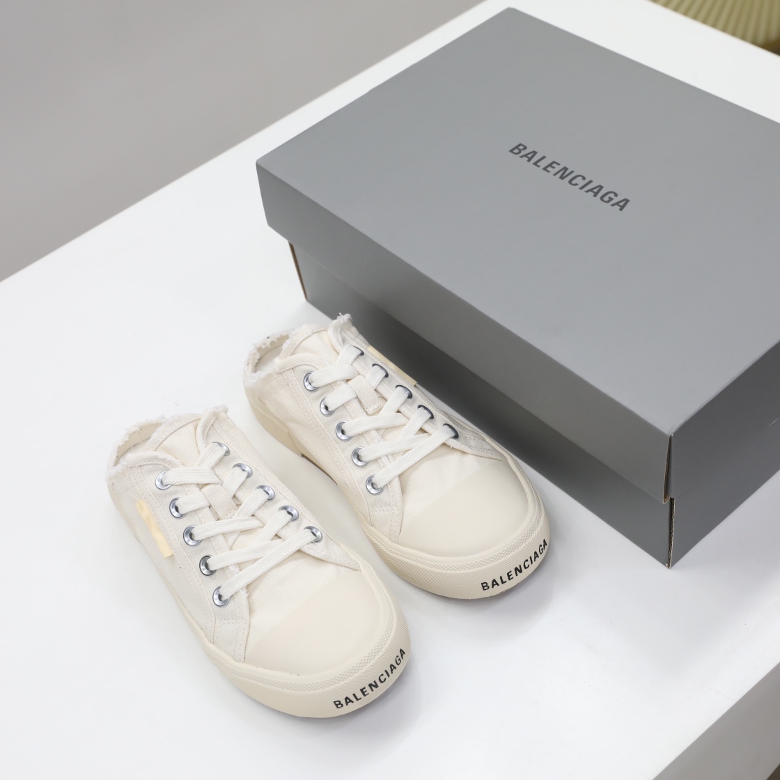 Balenciaga Men's Paris Sneaker Mule In White - FashionPlug