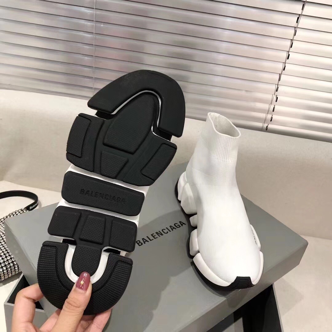 Balenciaga  Speed 2.0 Recycled Knit Sneaker In White/Black - FashionPlug
