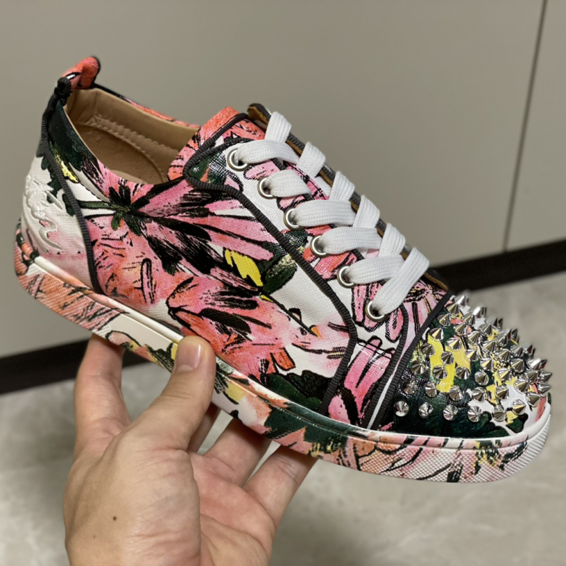 Christian Louboutin Sneaker - FashionPlug