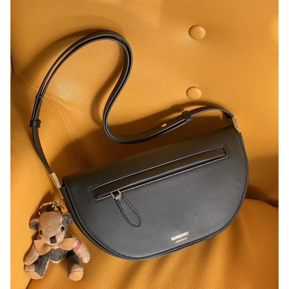 Burberry Olyma Shoulder Bag(26-15-5.5cm) - FashionPlug