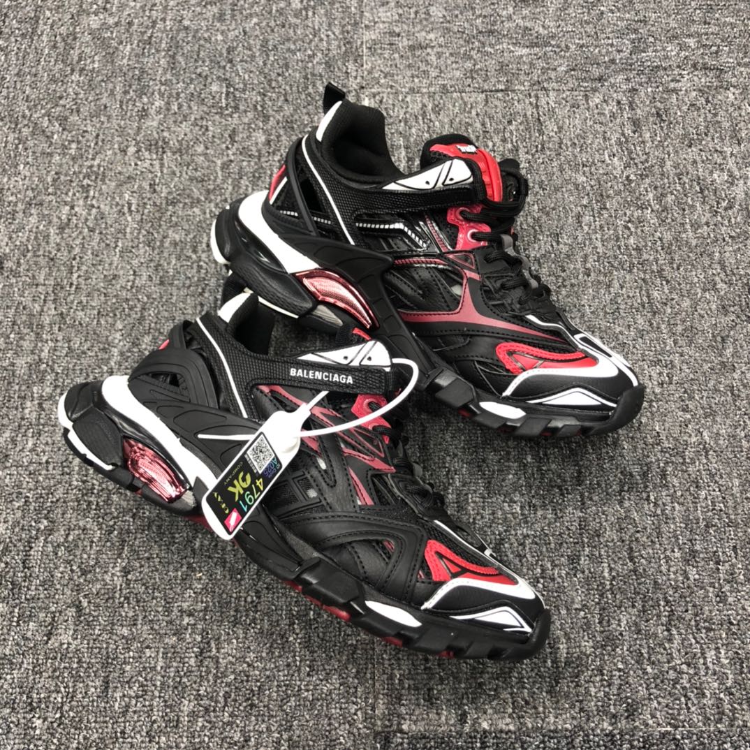 Balenciaga Track.2 Sneaker - FashionPlug