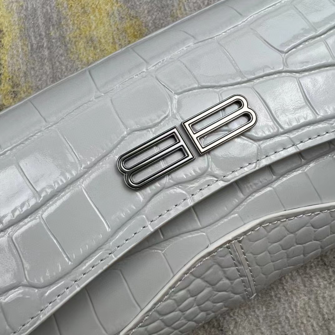 Balenciaga Women's XX Medium Flap Bag Crocodile Embossed In White（27-25.5-4CM） - FashionPlug