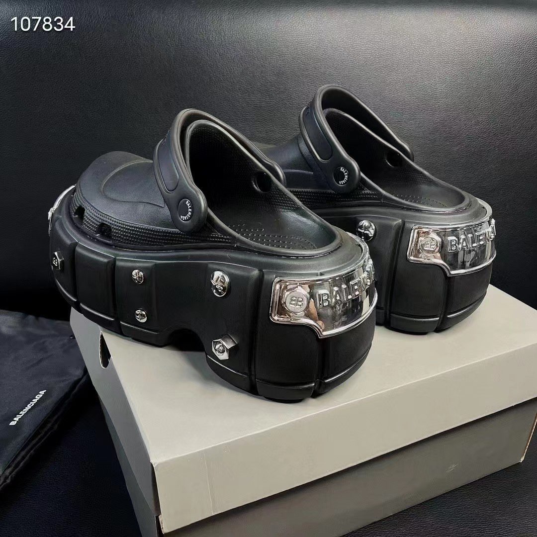 Balenciaga HardCrocs™ Sandal In black Rubber - FashionPlug