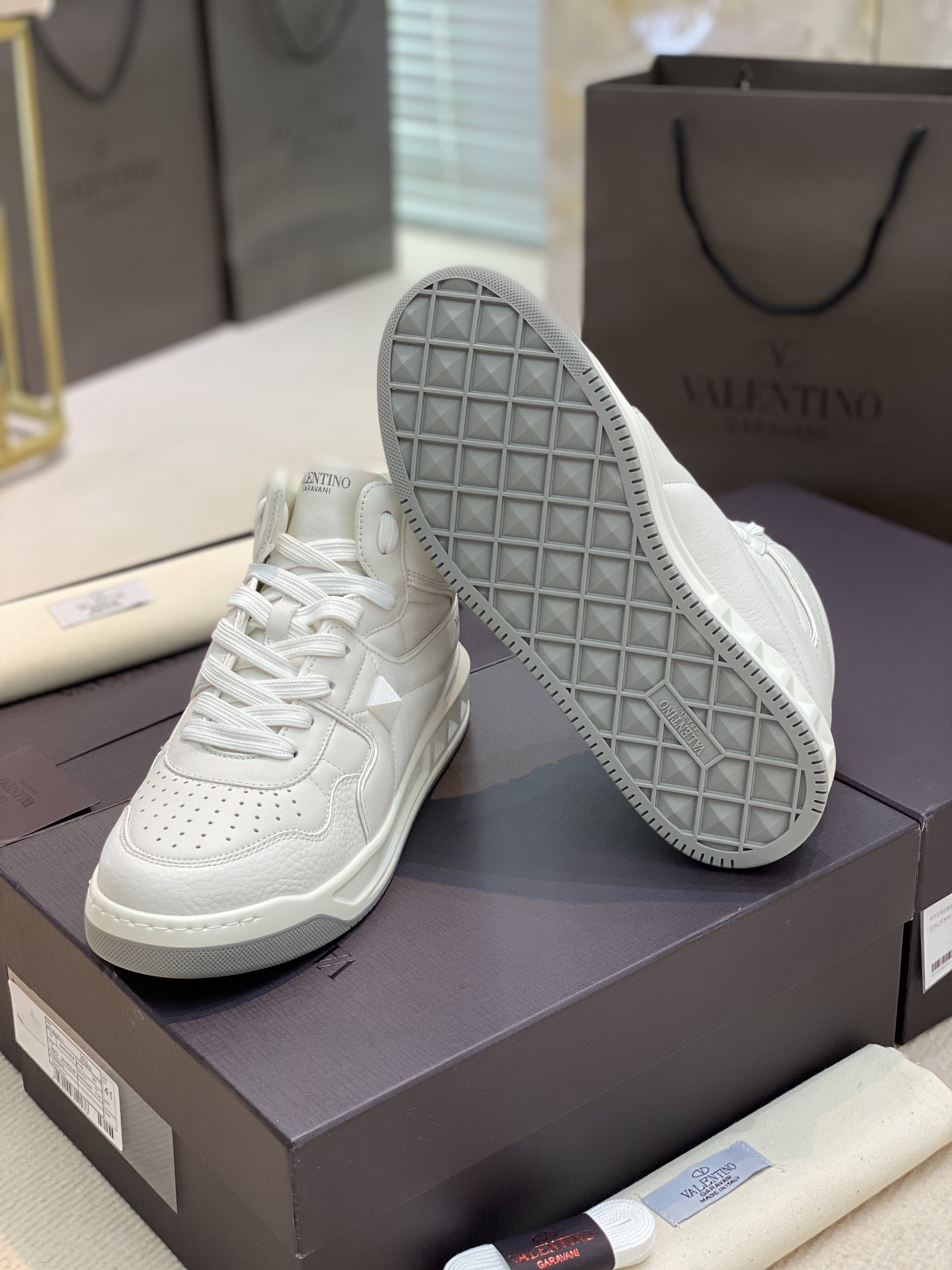 Valenti One Stud Mid-Top Nappa Sneaker - FashionPlug