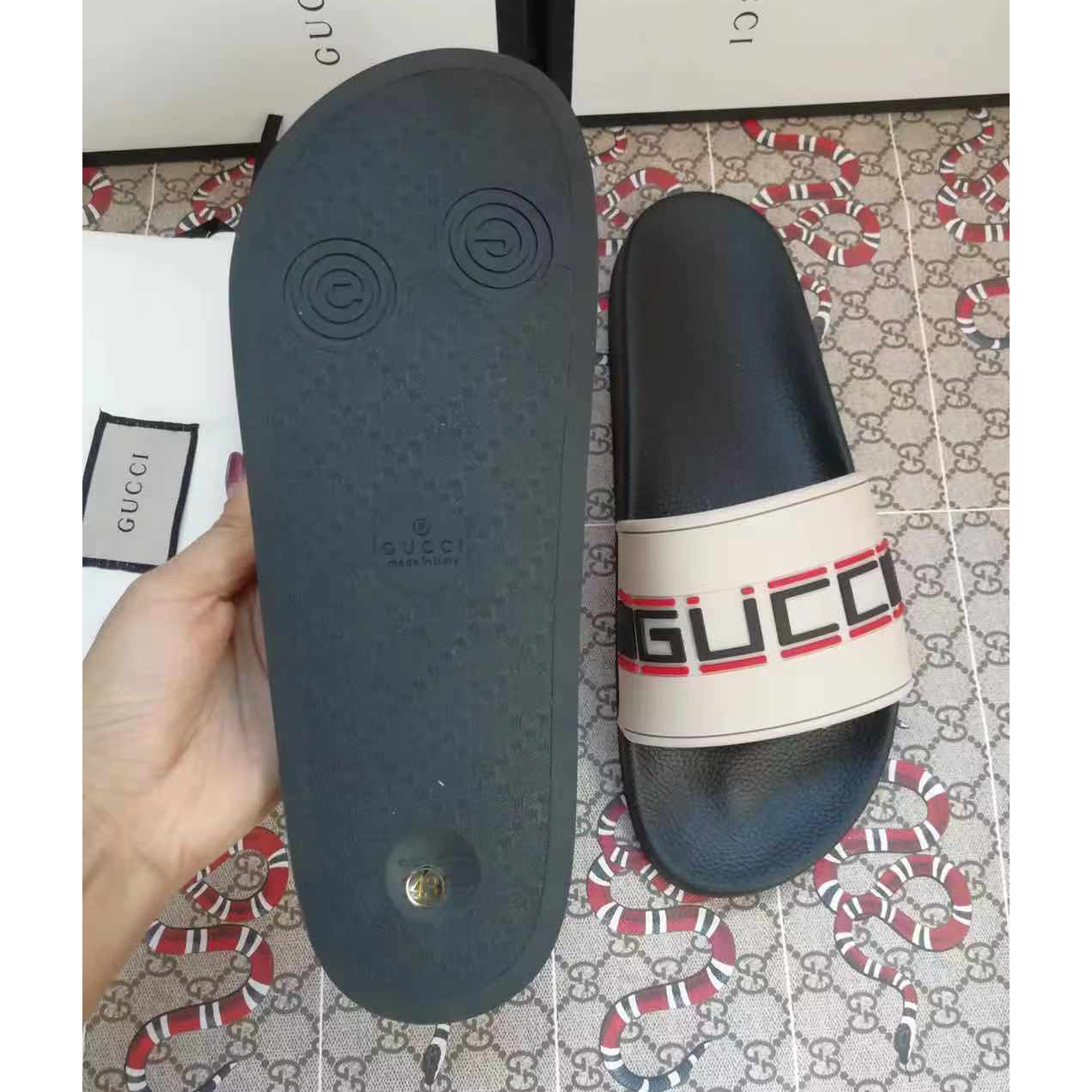 Gucci Logo Slide Sandal - FashionPlug