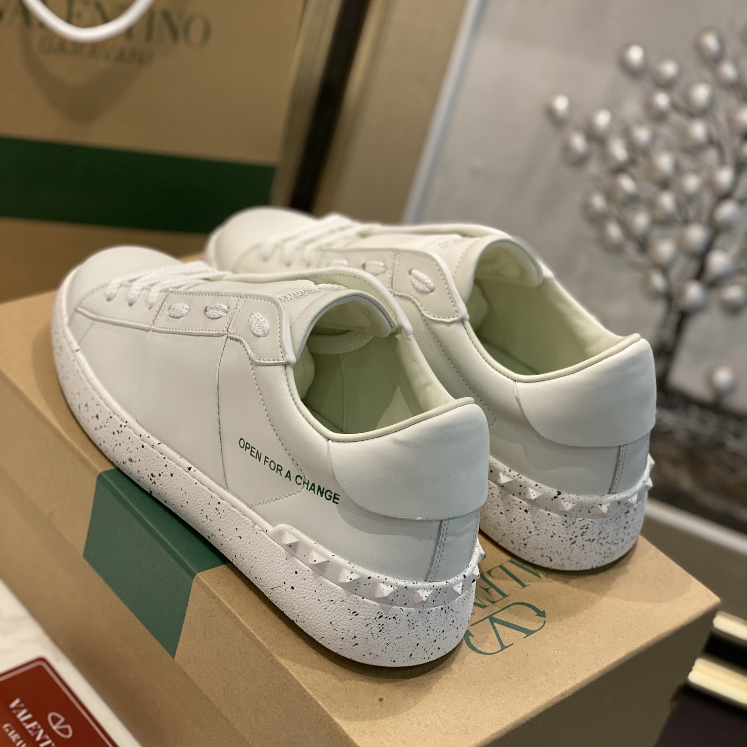 Valenti  Open For A Change Sneaker In Bio-Based Material In White - FashionPlug
