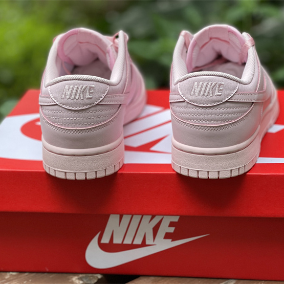 NIKE Dunk Low SE (GS) Sneaker    921803-601 - FashionPlug