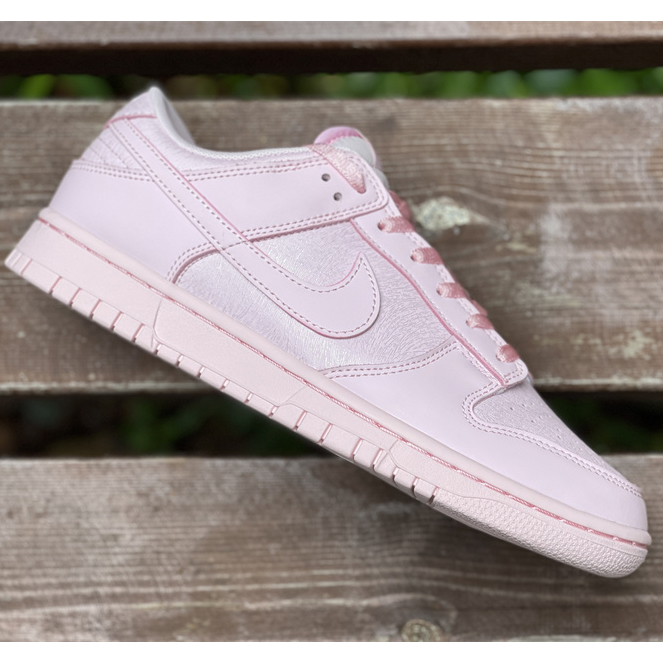 NIKE Dunk Low SE (GS) Sneaker    921803-601 - FashionPlug