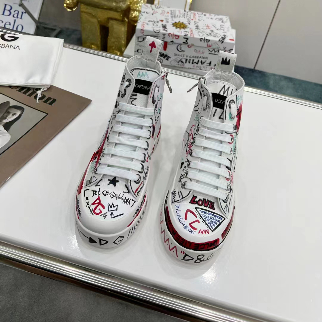 Dolce & Gabbana Hand-Painted Graffiti Canvas Portofino Light Mid-Top  Sneakers - FashionPlug