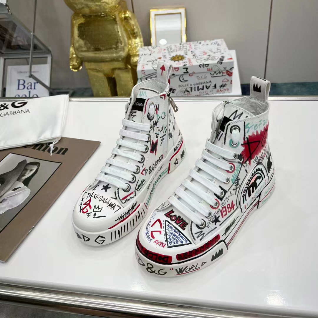 Dolce & Gabbana Hand-Painted Graffiti Canvas Portofino Light Mid-Top  Sneakers - FashionPlug