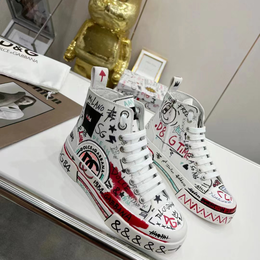 Dolce & Gabbana Hand-Painted Graffiti Canvas Portofino Light Mid-Top  Sneakers - FashionPlug
