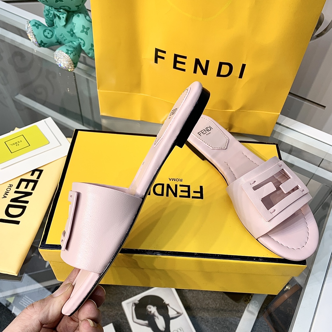 Fendi Signature Pink Leather Slides - FashionPlug