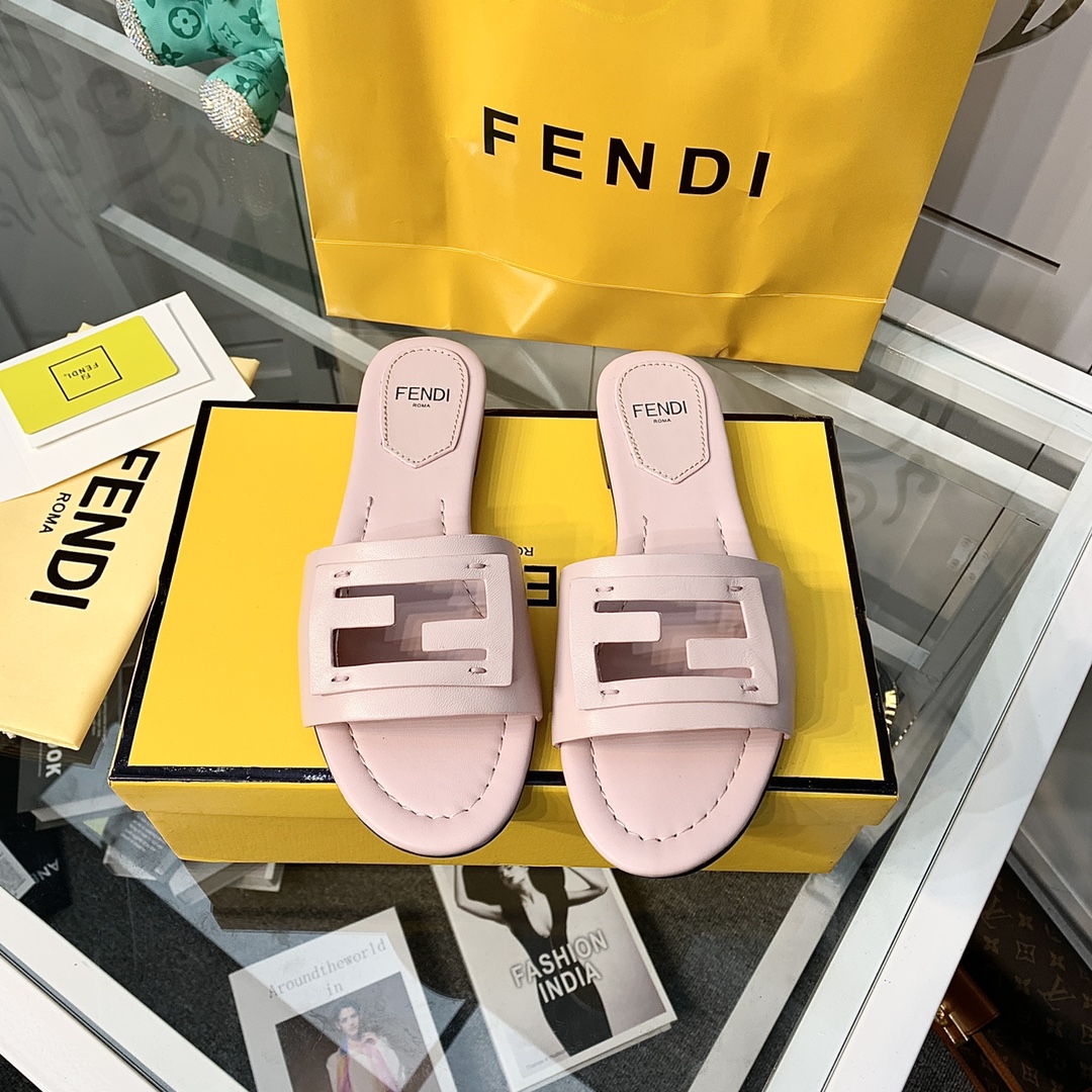 Fendi Signature Pink Leather Slides - FashionPlug