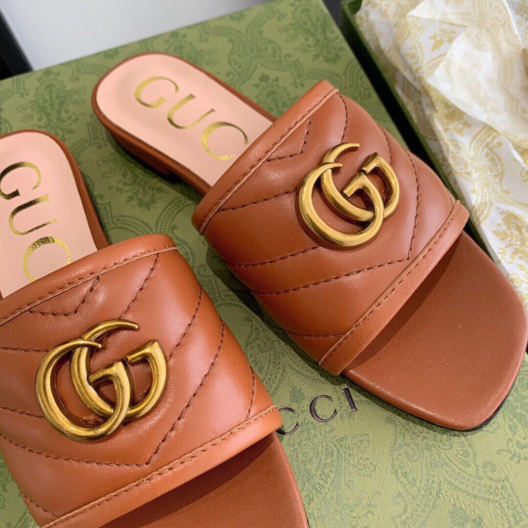 Gucci Women's Slide With Double G - FashionPlug