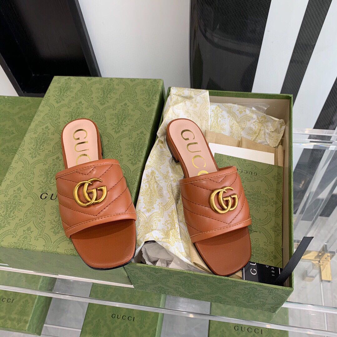 Gucci Women's Slide With Double G - FashionPlug