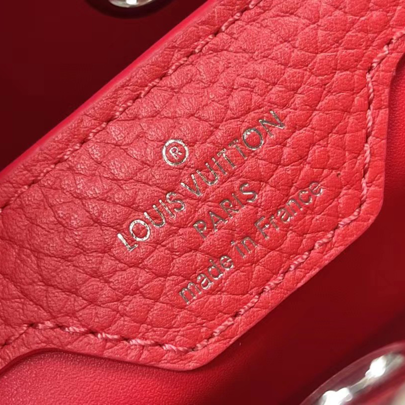 Louis Vuitton Capucines  Handbag (31.5-20-11 cm) - FashionPlug