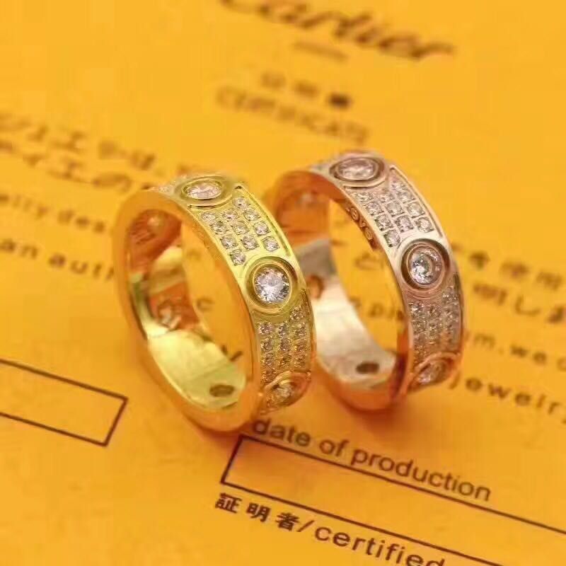 Cartier Love Ring - FashionPlug