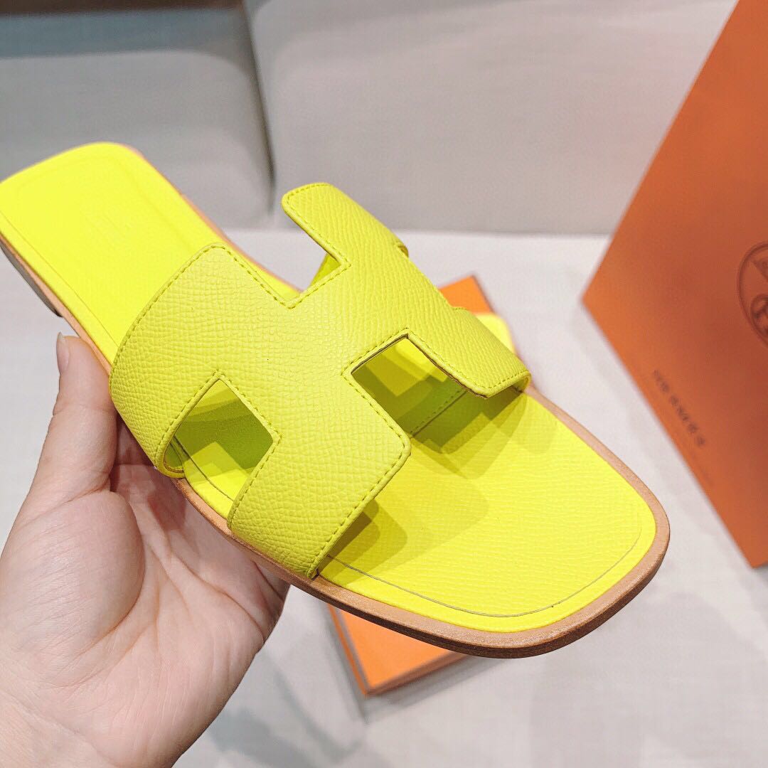 Hermes  Leisure Slippers  - FashionPlug
