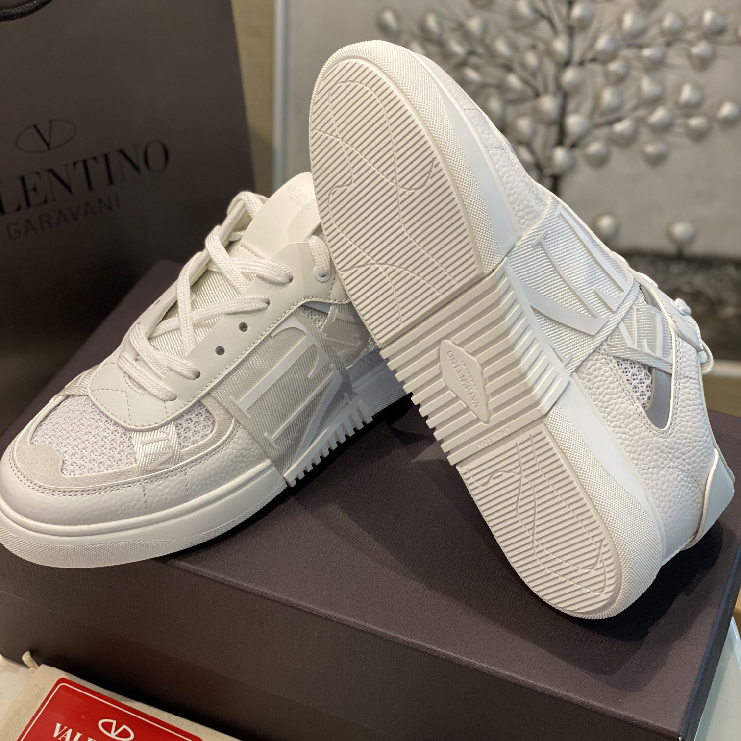 Valenti VL7N Low-Top Sneakers In Calfskin And Mesh Fabric With Bands - FashionPlug