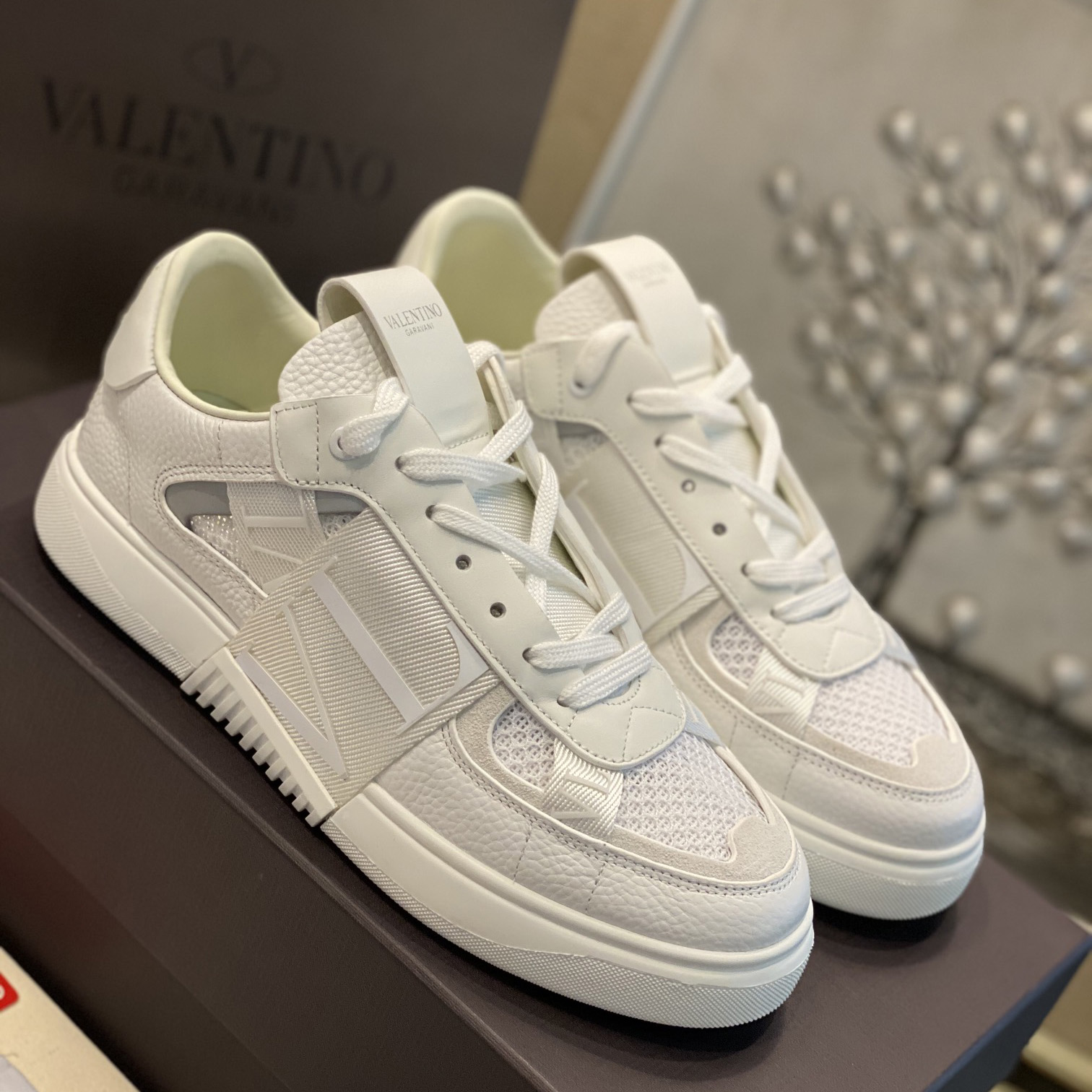 Valenti VL7N Low-Top Sneakers In Calfskin And Mesh Fabric With Bands - FashionPlug