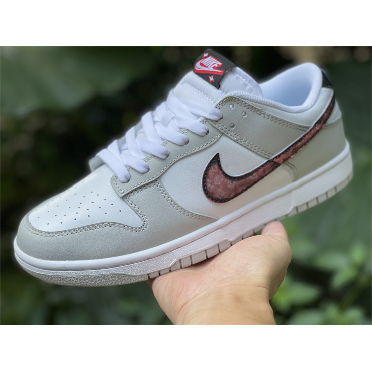 Nike SB Dunk Low  Sneaker     DR9654 001 - FashionPlug