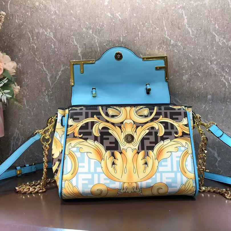 Versace Fendace La Medusa Medium Handbag(25-22-15cm) - FashionPlug