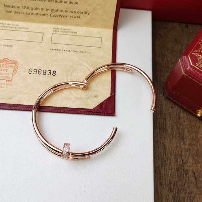 Cartier Juste Un Clou Bracelet - FashionPlug