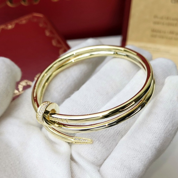 Cartier Juste Un Clou Bracelet - FashionPlug