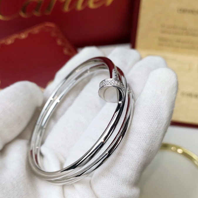 Cartier Juste Un Clou Bracelet - FashionPlug